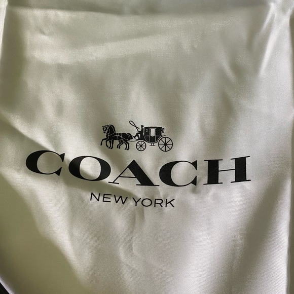 Coach Swagger 27 in Pebble Leather - Picture 9 of 16